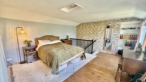 Photo 1- click for photo gallery